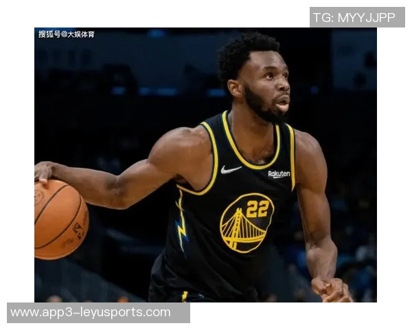 维金斯盛赞鲍威尔为今夏最佳引援称其为顶尖领袖展现非凡实力 维金斯盛赞鲍威尔为今夏最佳引援称其为顶尖领袖展现非凡实力