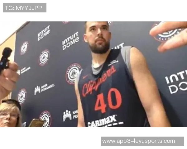 祖巴茨休赛期成功减重八磅身体轻盈力量提升显著