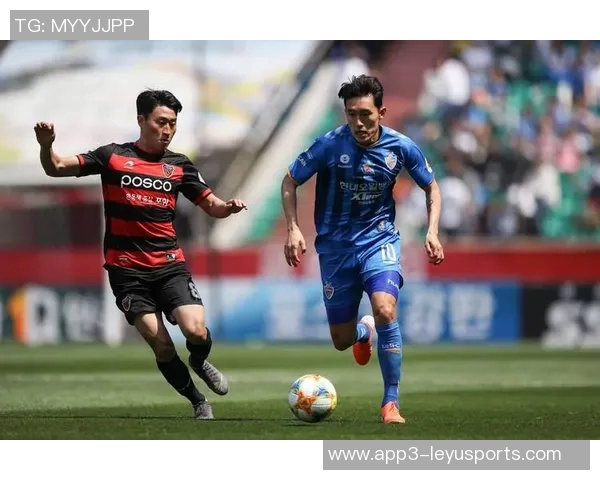 韩日足球荣耀之争蔚山亚冠对阵广岛引发关注 韩日足球荣耀之争蔚山亚冠对阵广岛引发关注