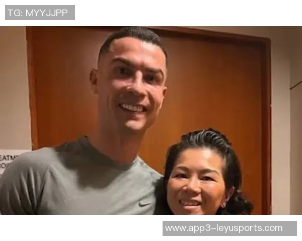 北京时间明晨1点特朗普将在白宫会见C罗引发全球关注