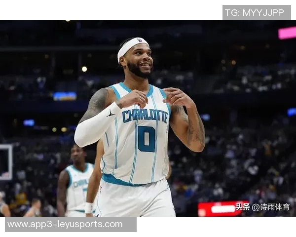 迈尔斯布里奇斯表现出色14投6中贡献17分4篮板三分球命中率高达50