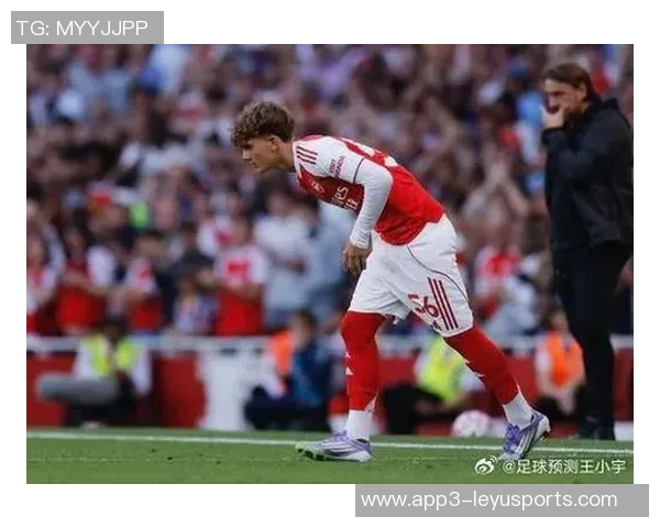 阿森纳半场领先曼斯菲尔德马杜埃凯进球中柱道曼错失良机